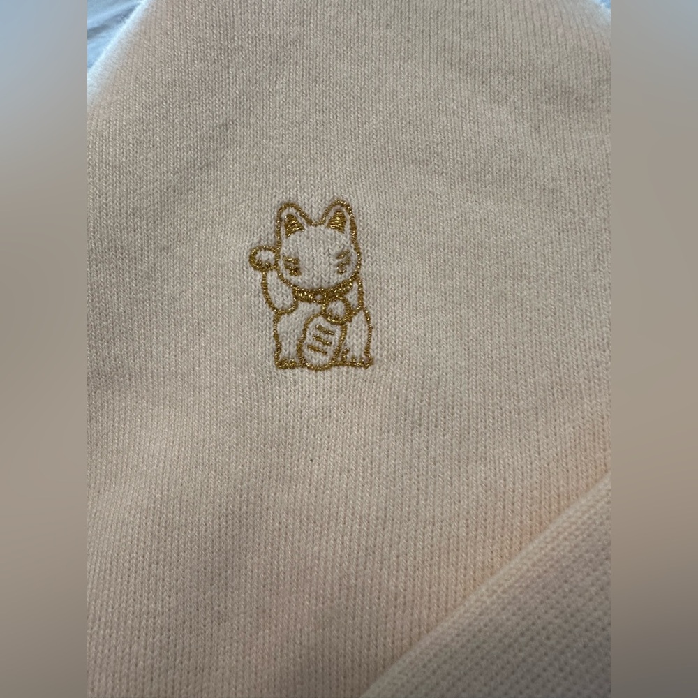 Uniqlo Smooth Cotton Relaxed Crew Sweater with Fortune Cat Embroidery